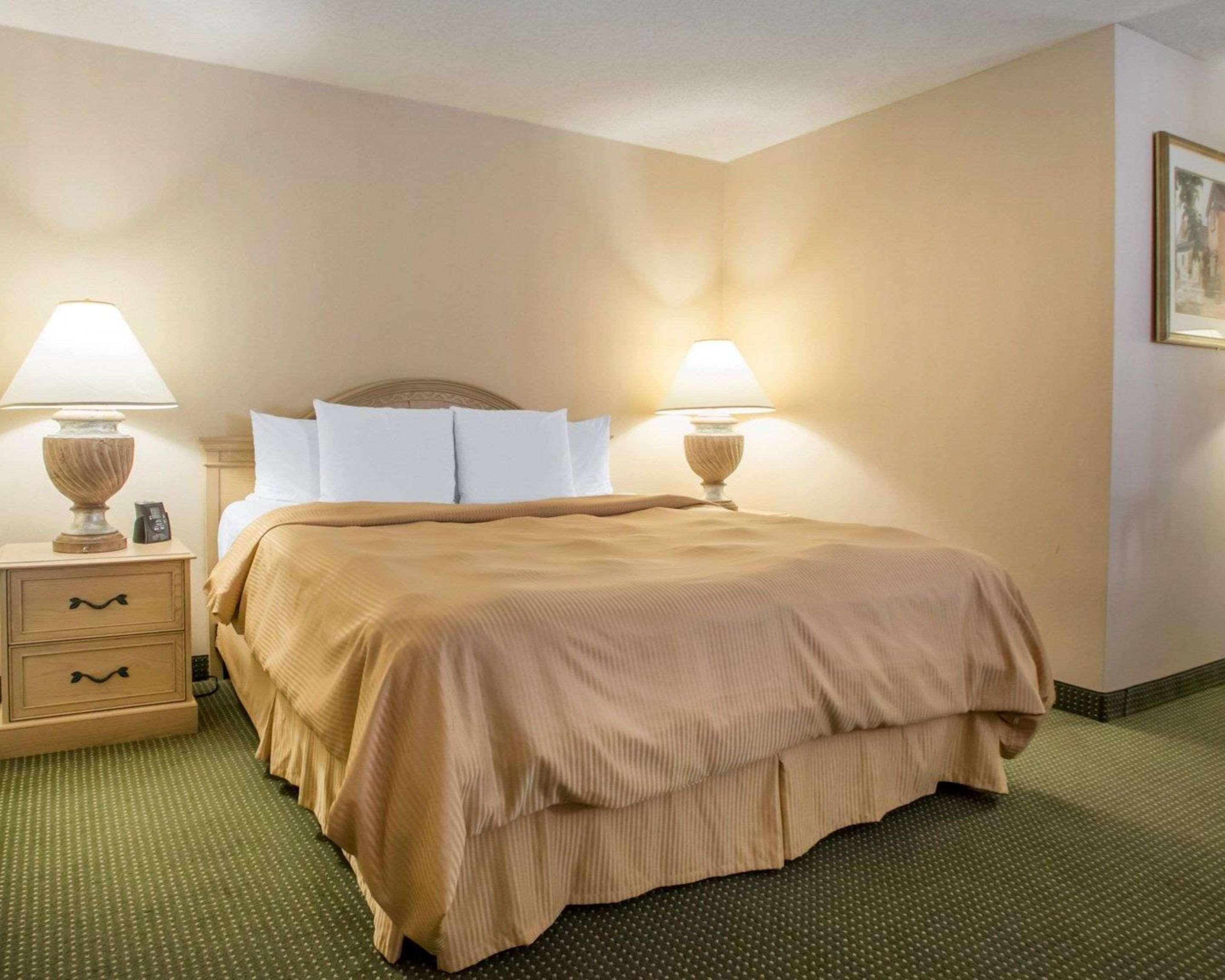 La Quinta Inn & Suites By Wyndham סאות' הולנד מראה חיצוני תמונה
