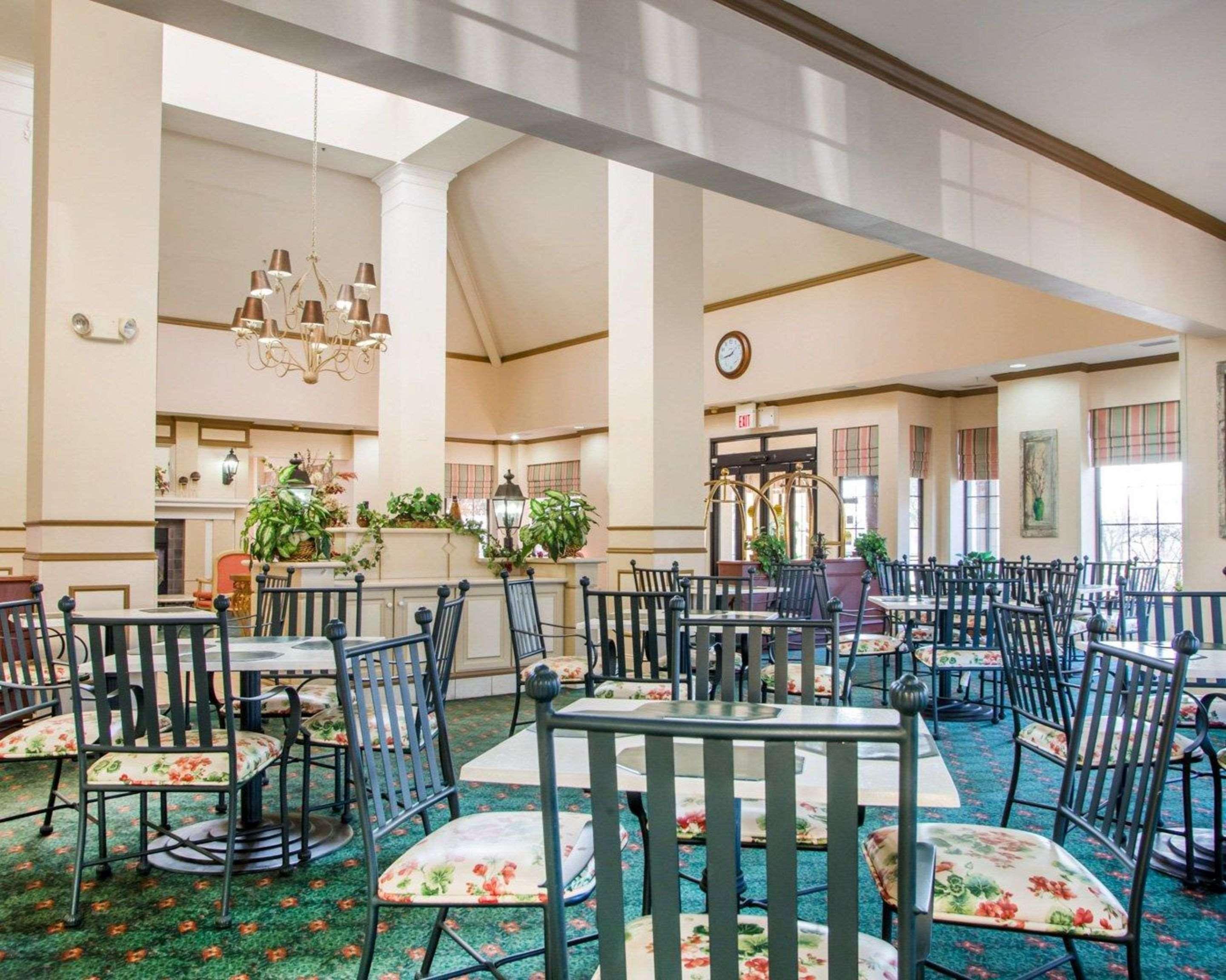 La Quinta Inn & Suites By Wyndham סאות' הולנד מראה חיצוני תמונה