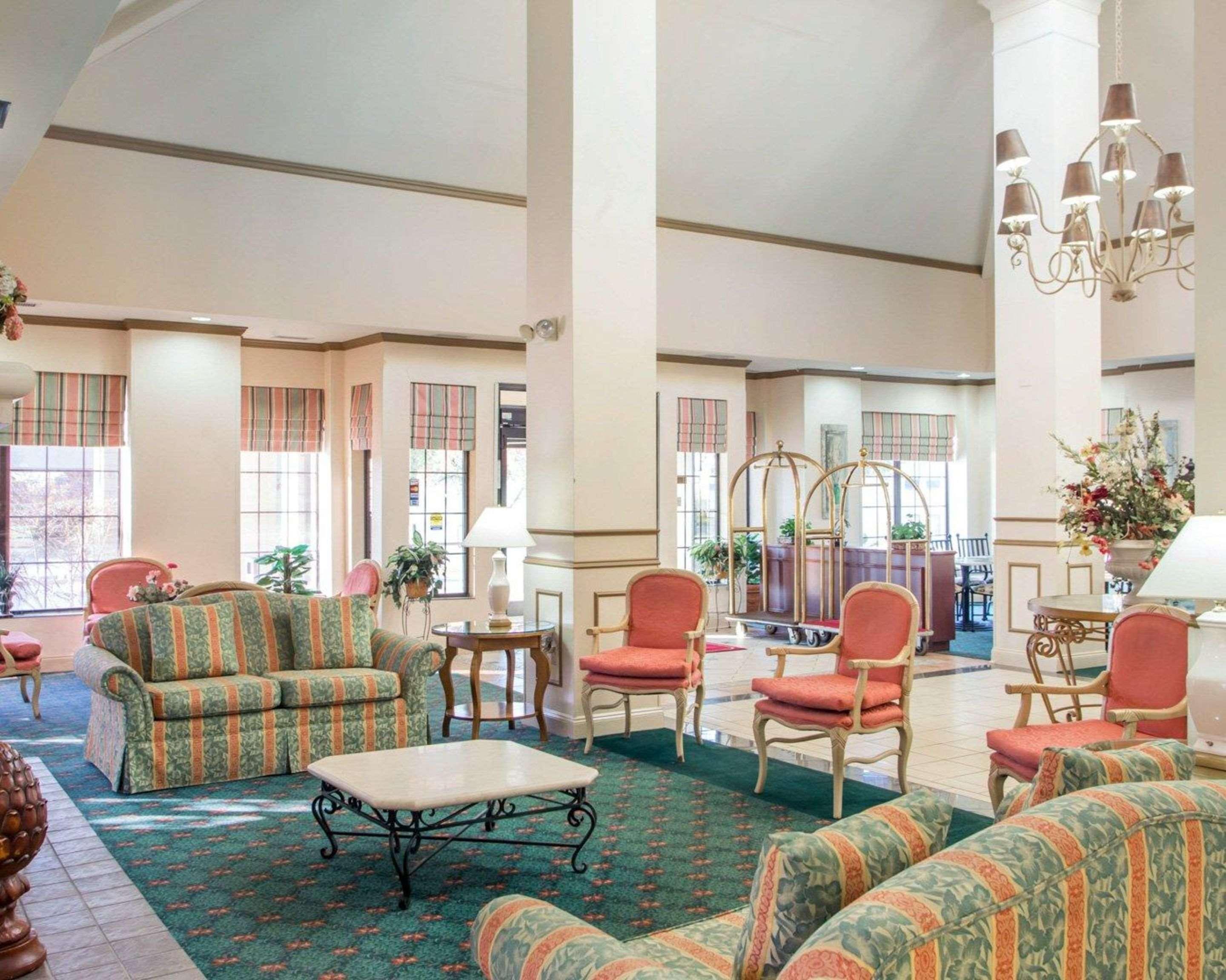 La Quinta Inn & Suites By Wyndham סאות' הולנד מראה חיצוני תמונה
