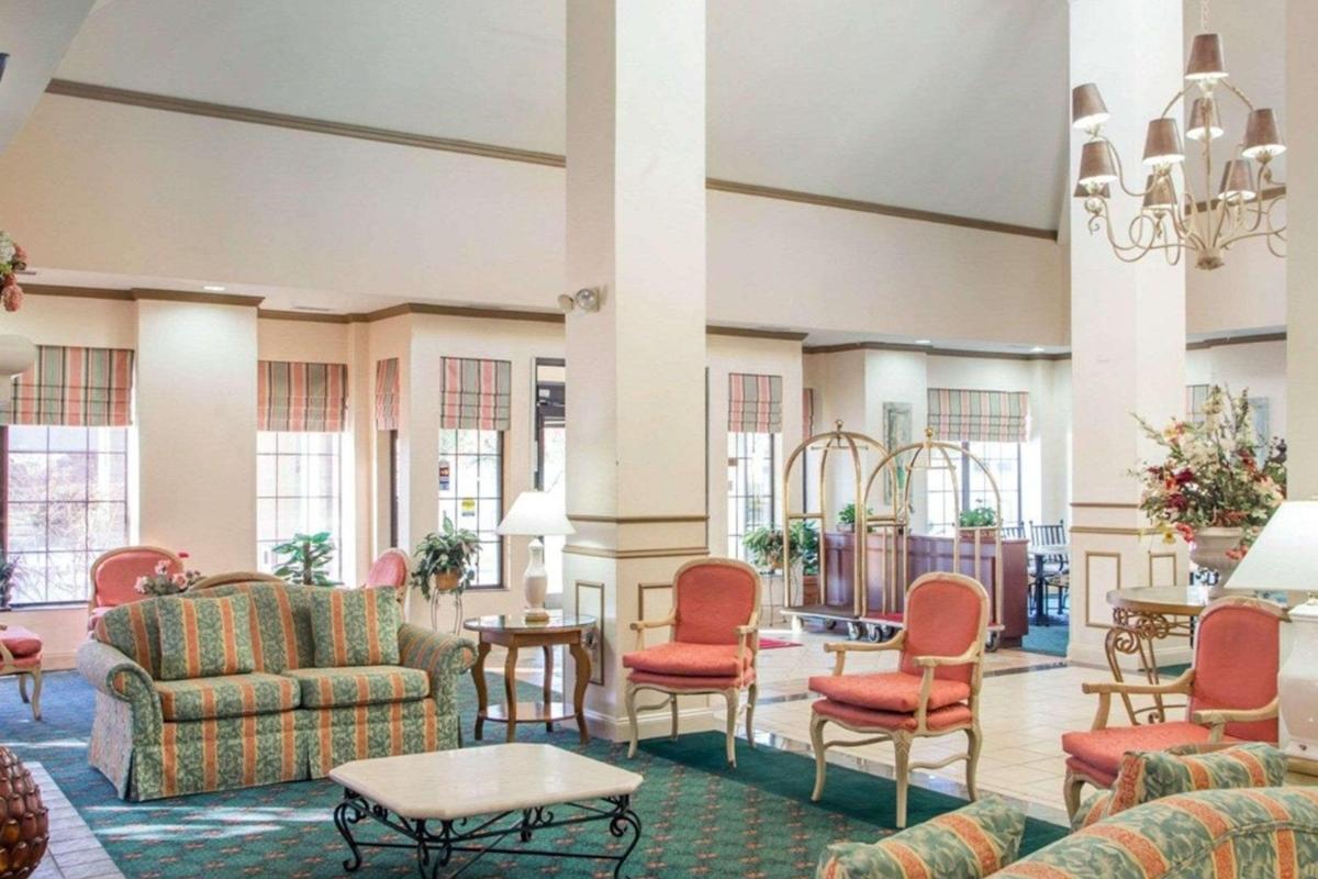 La Quinta Inn & Suites By Wyndham סאות' הולנד מראה חיצוני תמונה