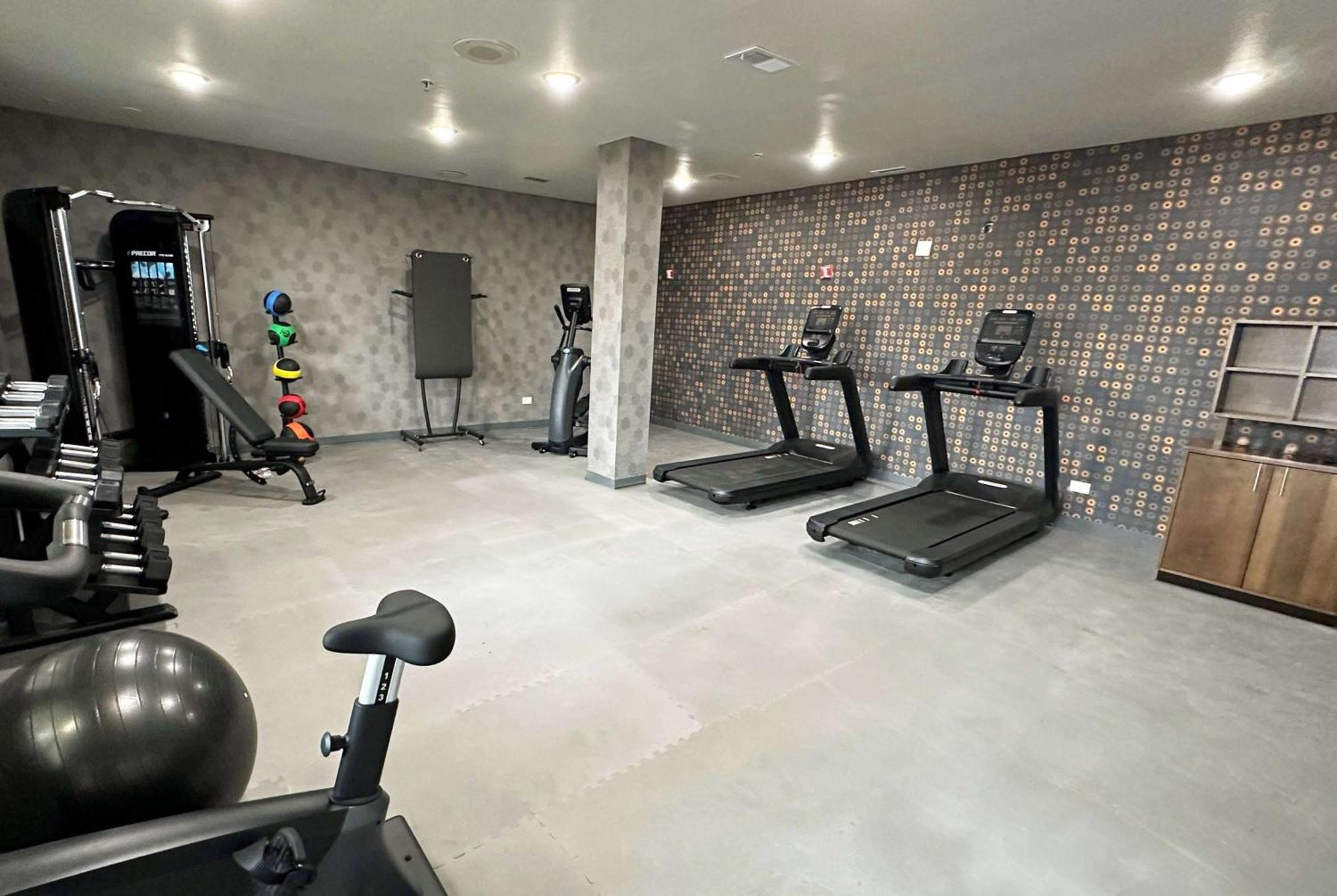La Quinta Inn & Suites By Wyndham סאות' הולנד מראה חיצוני תמונה