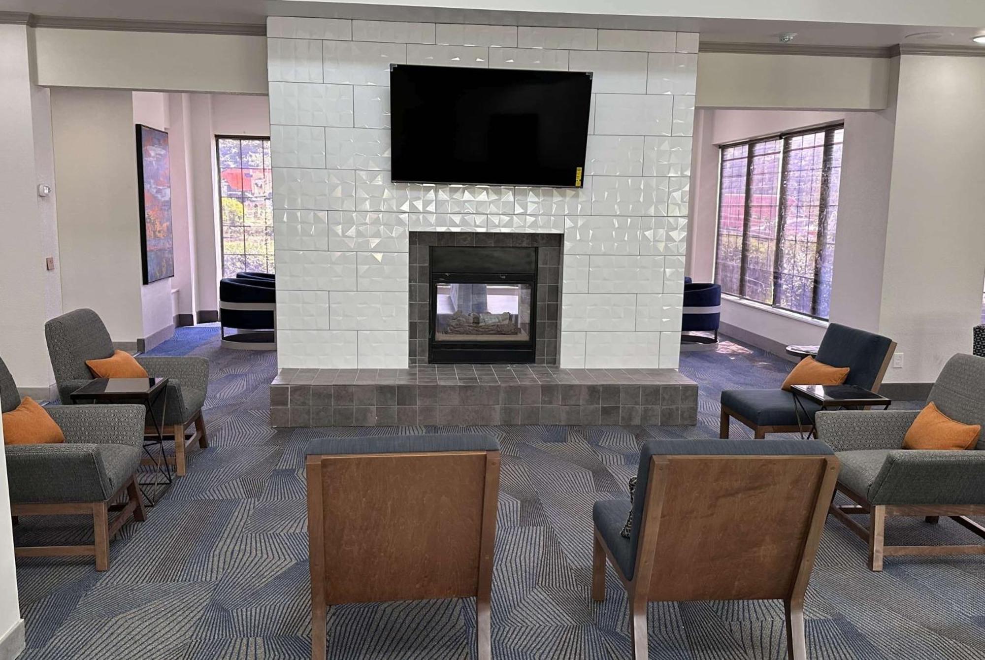 La Quinta Inn & Suites By Wyndham סאות' הולנד מראה חיצוני תמונה
