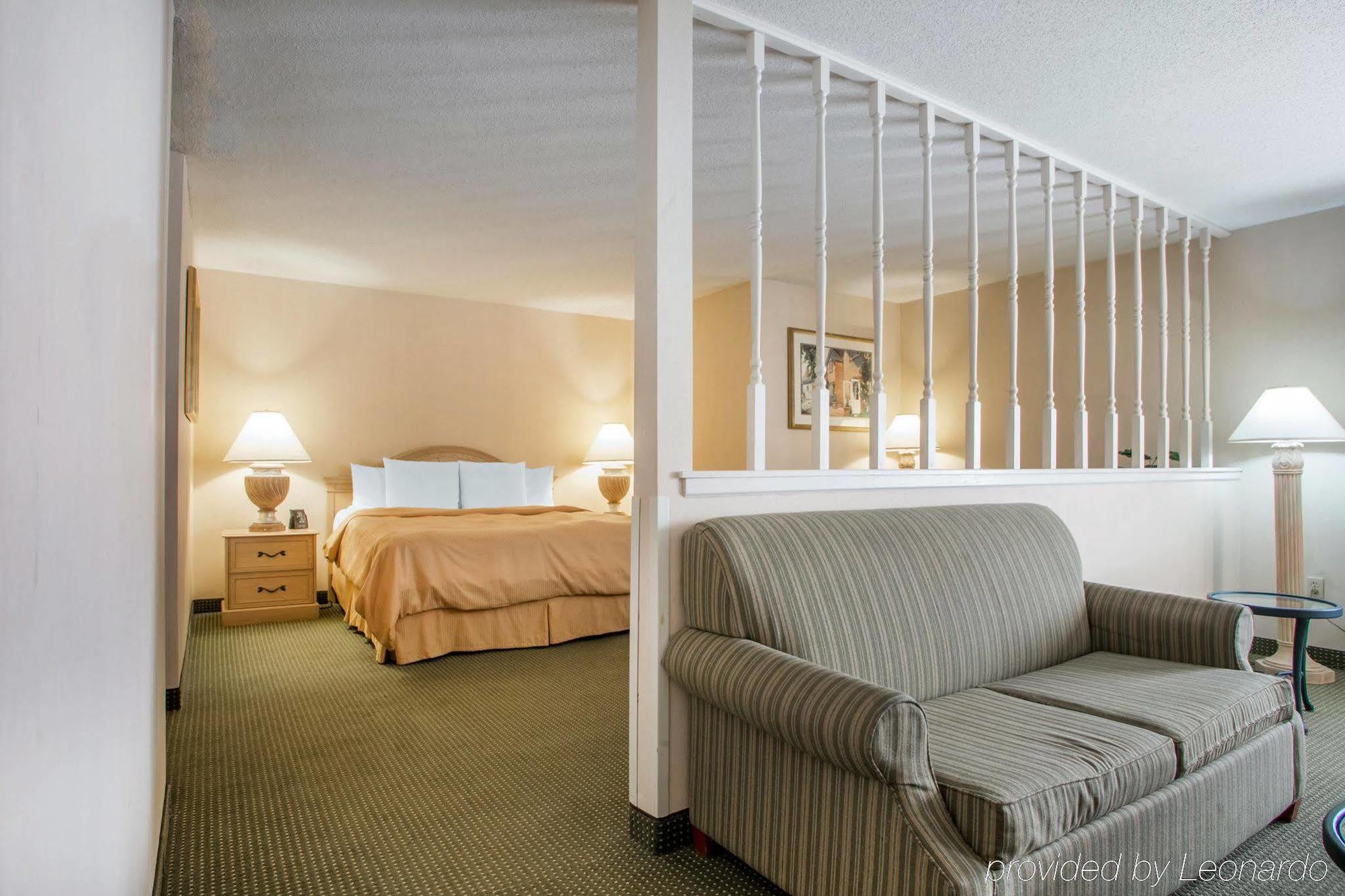 La Quinta Inn & Suites By Wyndham סאות' הולנד מראה חיצוני תמונה